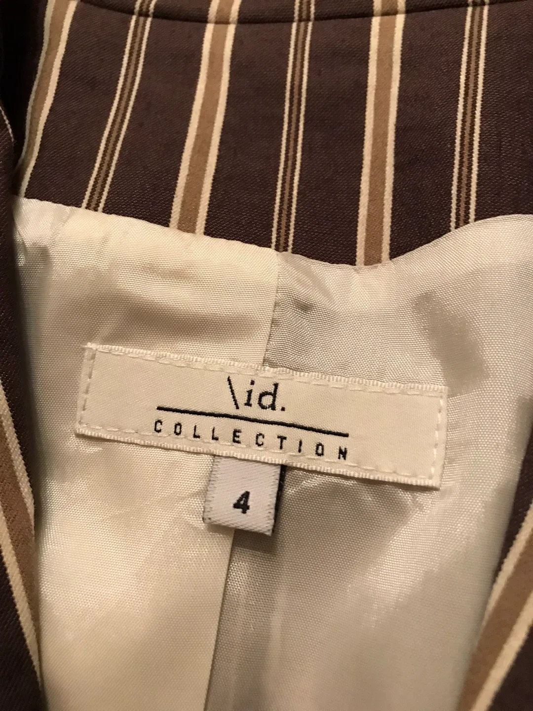 Striped Blazer - Size 4 image indicator(2)