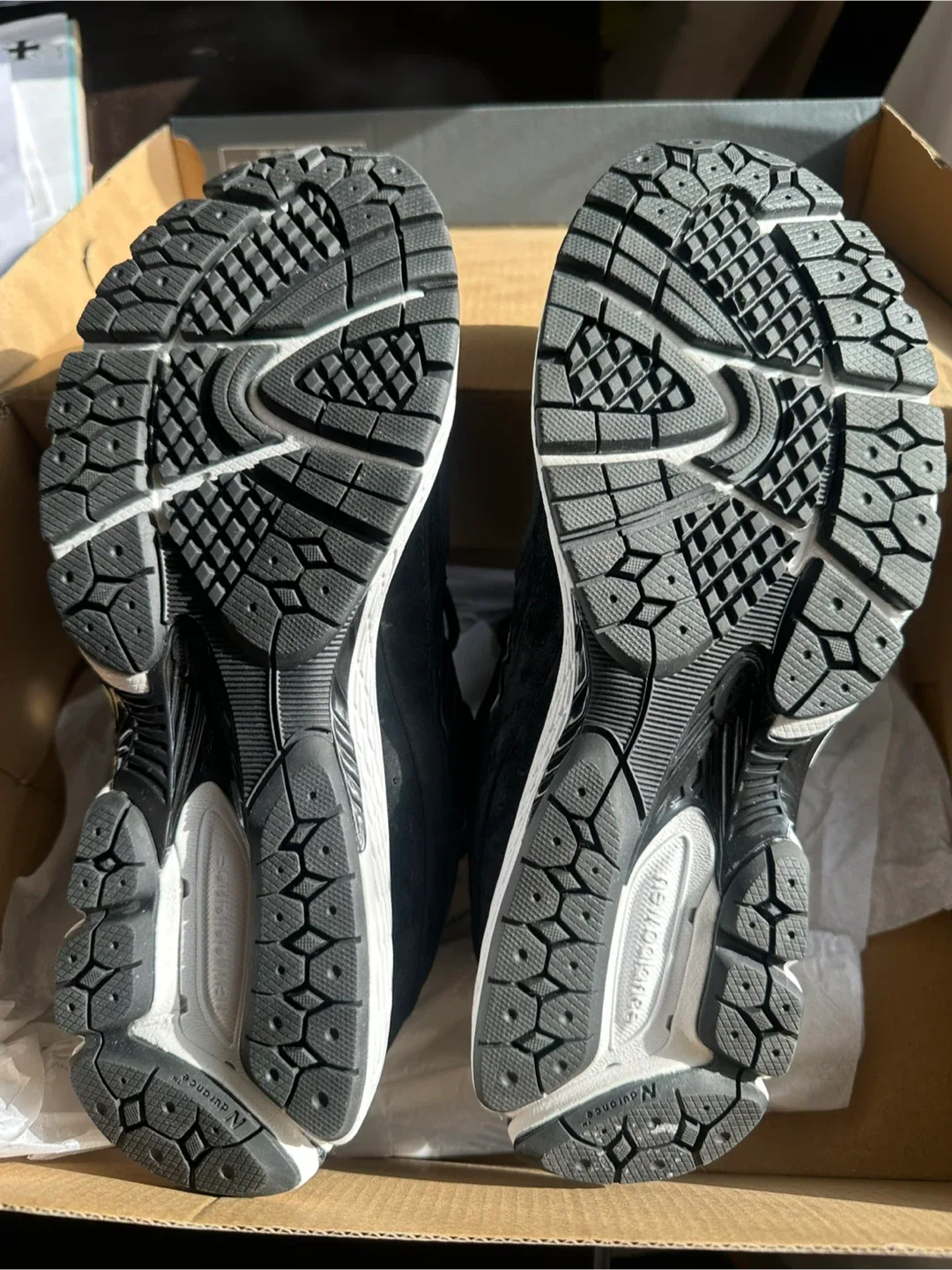 New Balance 2002R Black/Grey Sneakers image indicator(3)