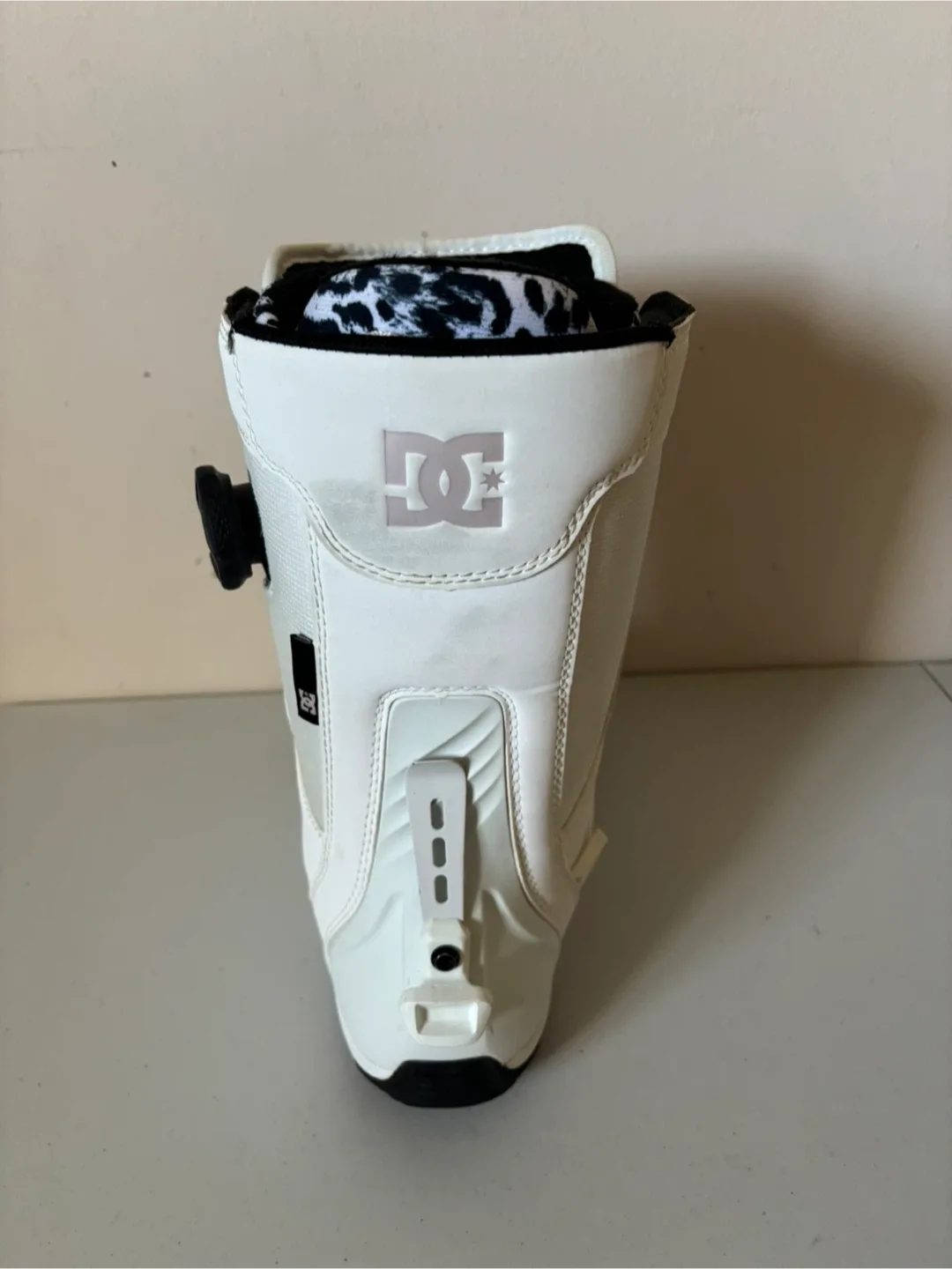 DC BOA Woman StepOn Snowboard Boots - White 7.5US Woman image indicator(5)