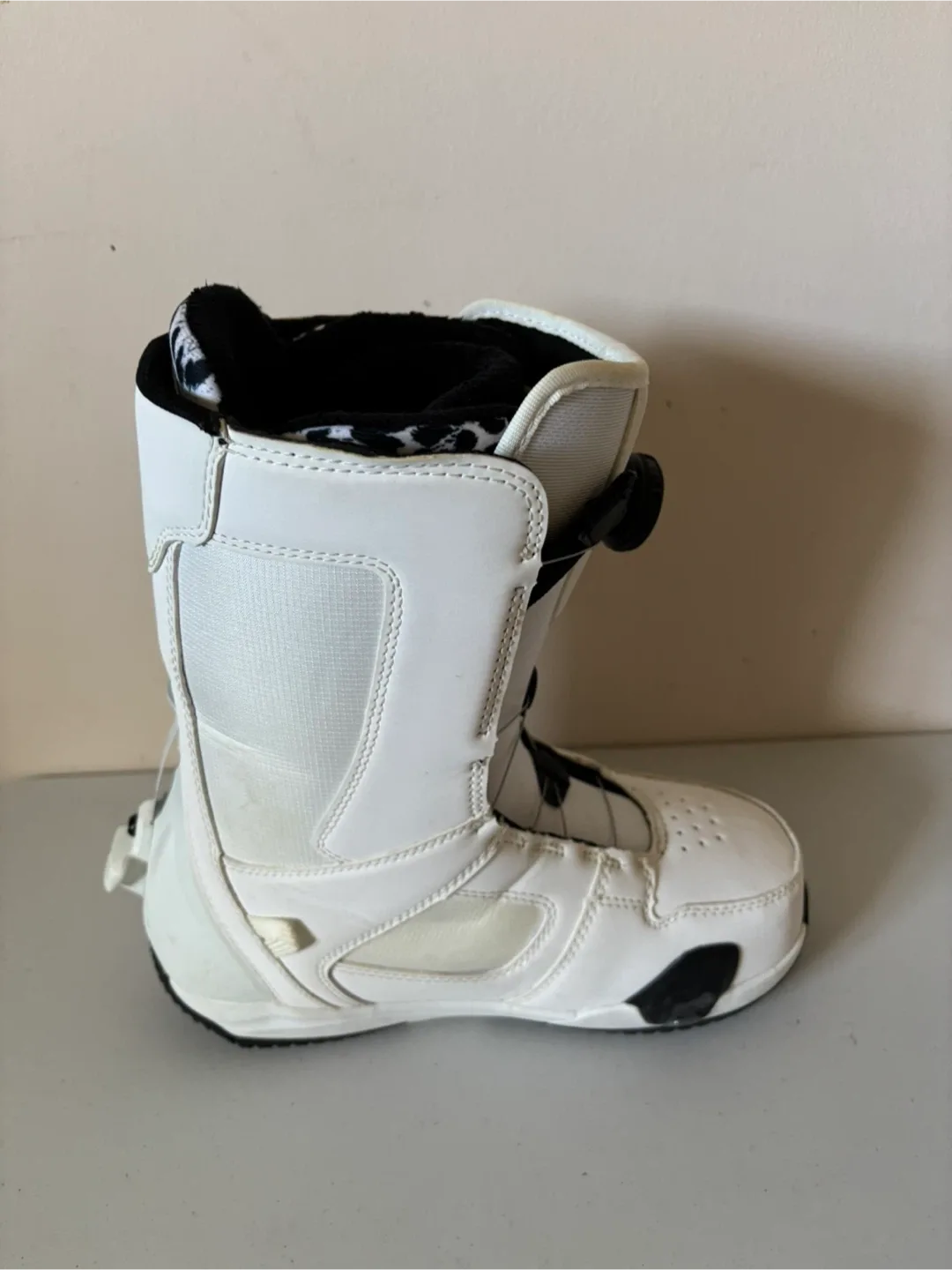DC BOA Woman StepOn Snowboard Boots - White 7.5US Woman image indicator(4)