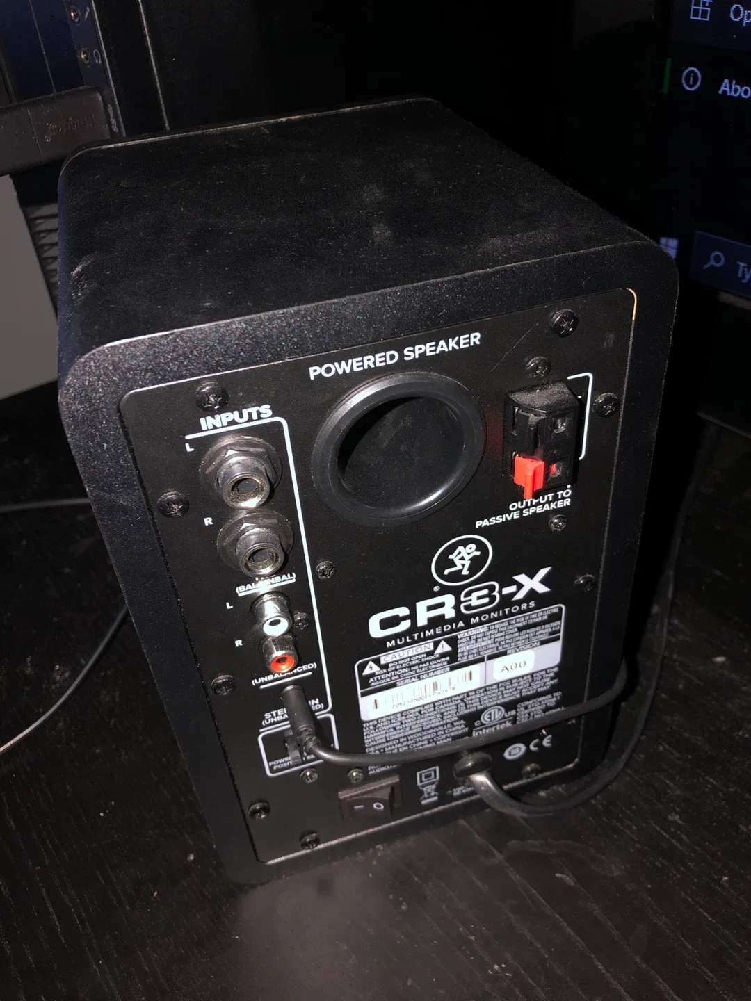 Mackie CR3-X Multimedia Monitor image indicator(2)