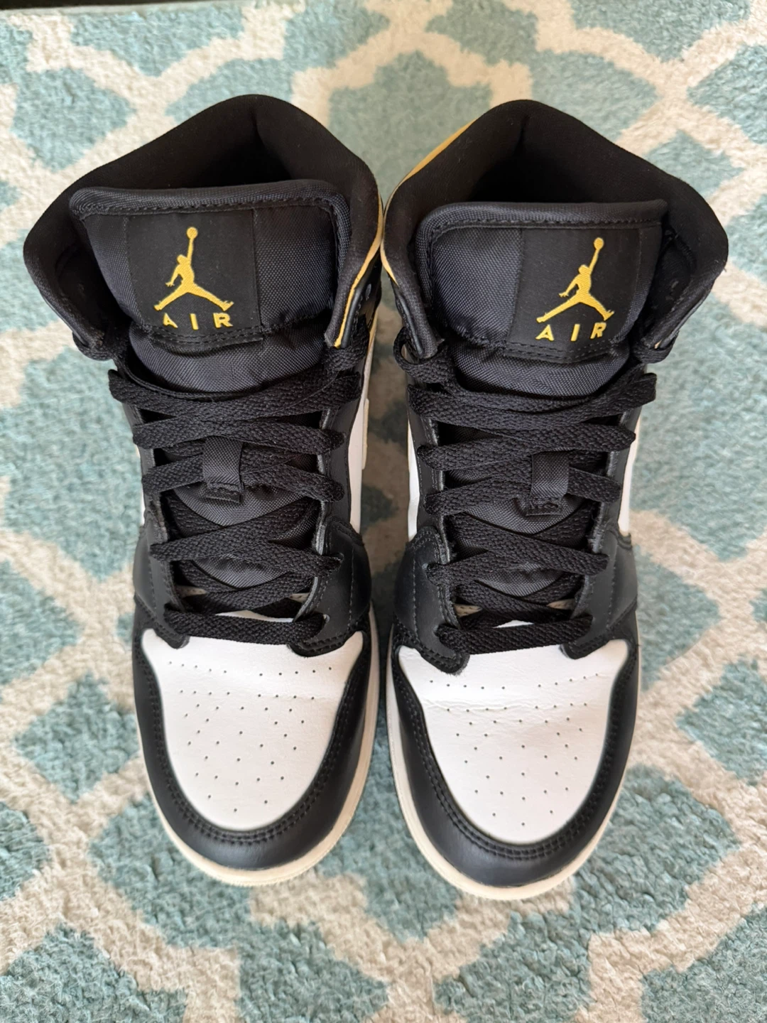 Jordan Air 1 Mid Black/Taxi Youth Size 7Y - photo 3