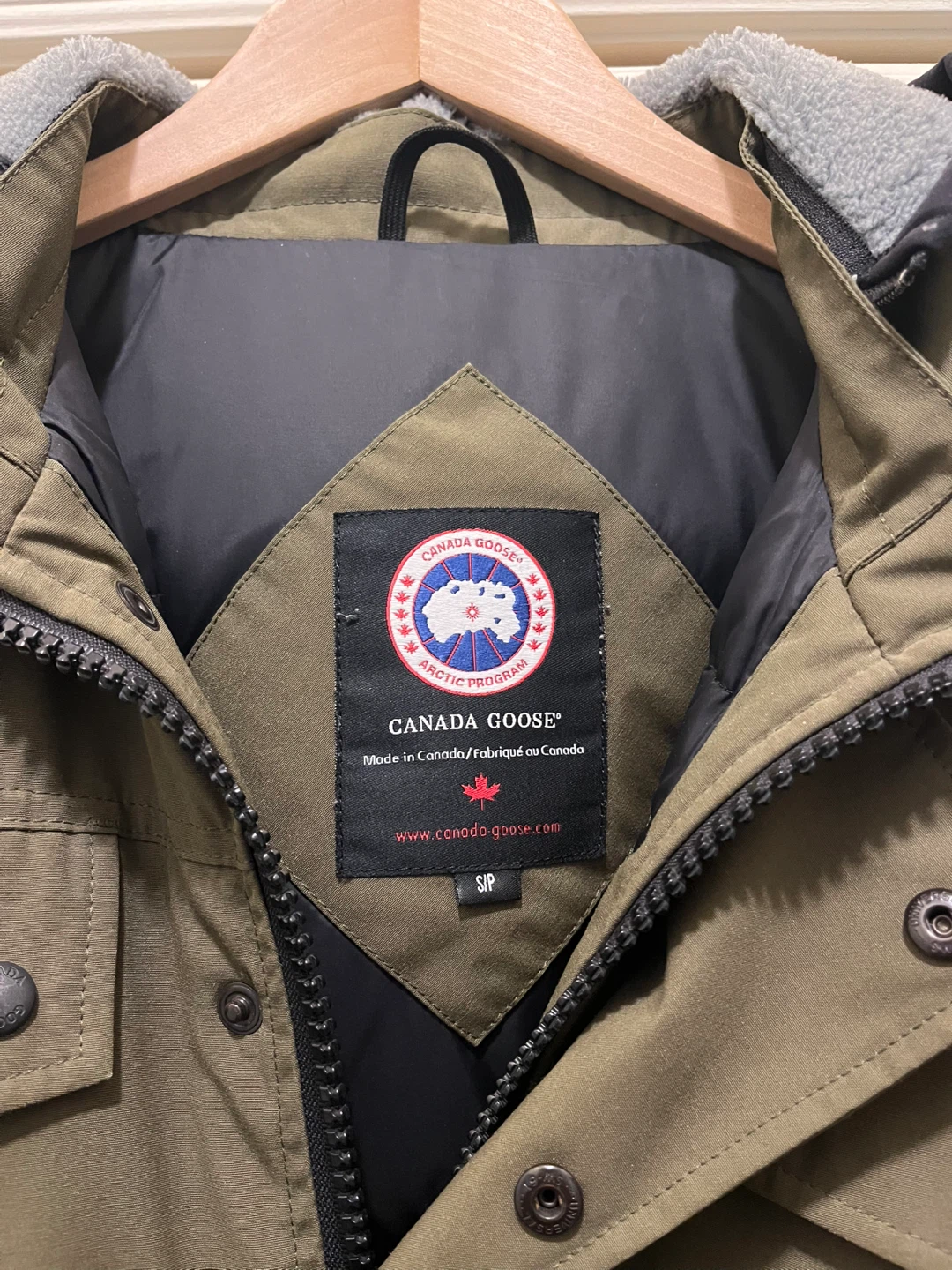 Canada Goose Constable Parka - Olive - Size S - photo 3
