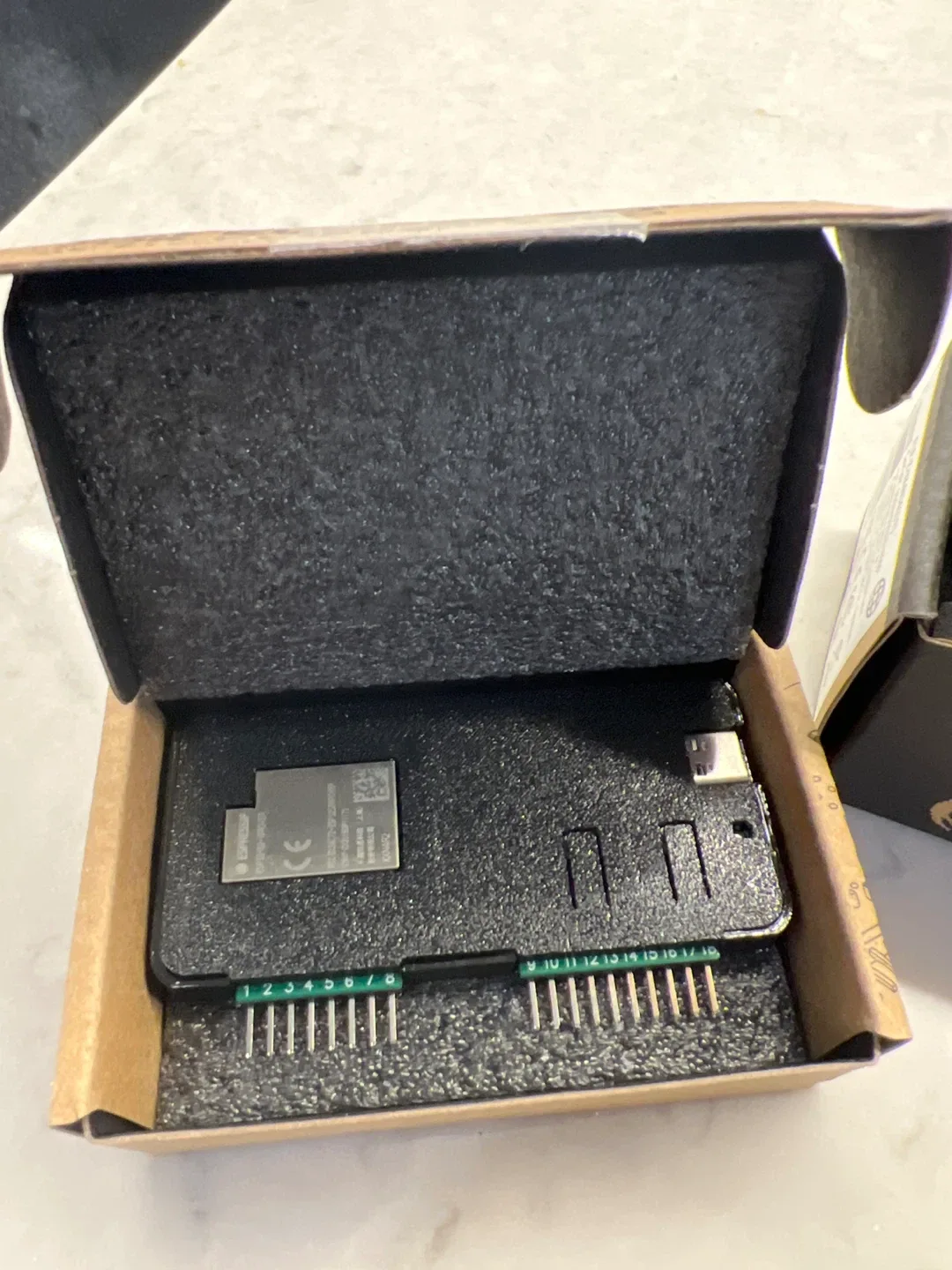 Flipper Zero with Wifi Dev Board and Silicone Cases image indicator(3)