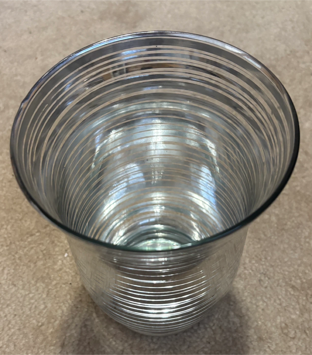 Beautiful Silver Striped Glass Vase (8”) - photo 2