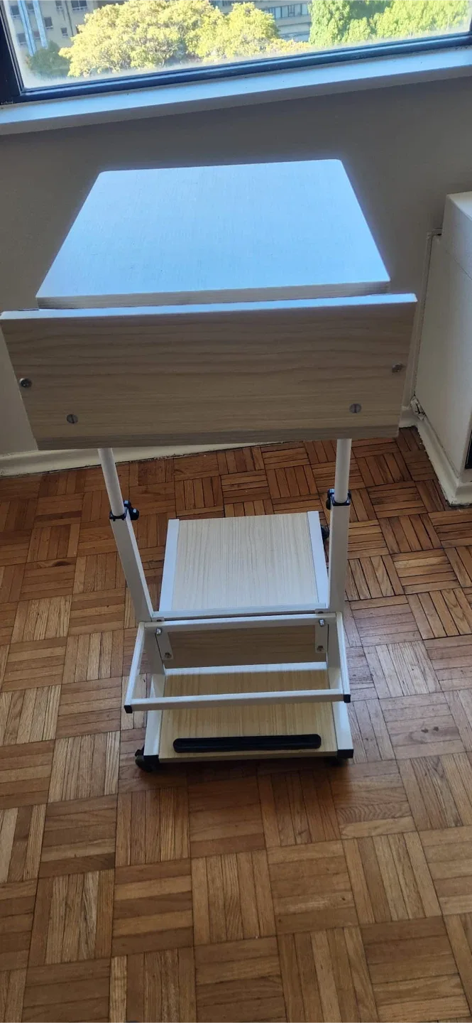 Adjustable Rolling Laptop Desk image indicator(5)