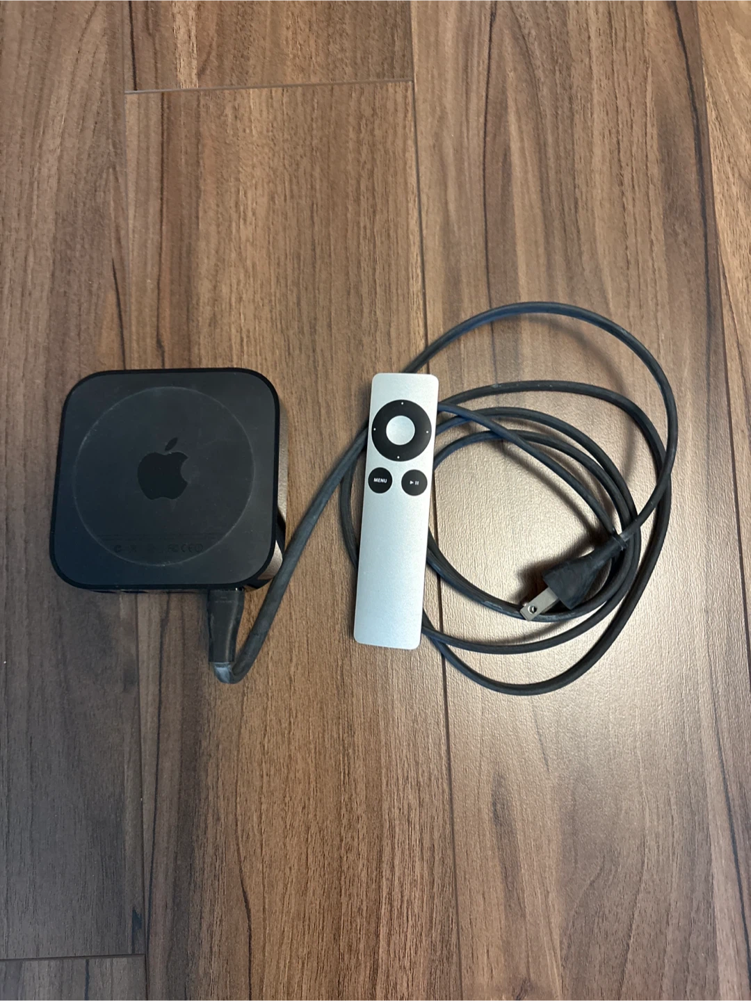 Apple TV with Remote (3rd Gen - 2012)