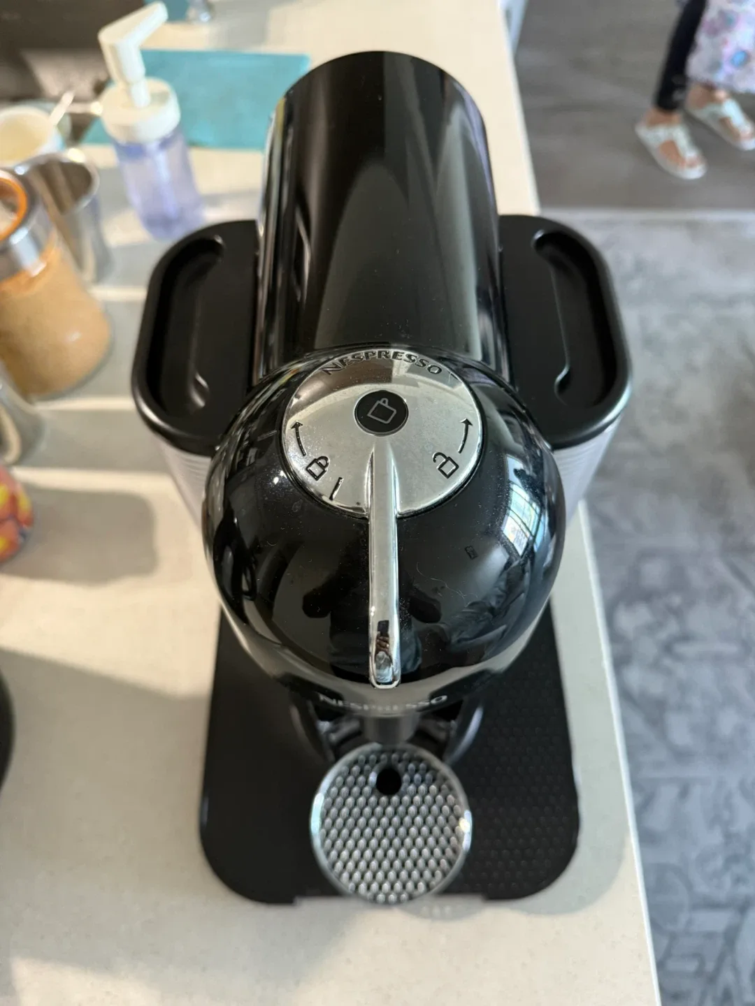 Nespresso Vertuo Line Coffee Machine image indicator(6)