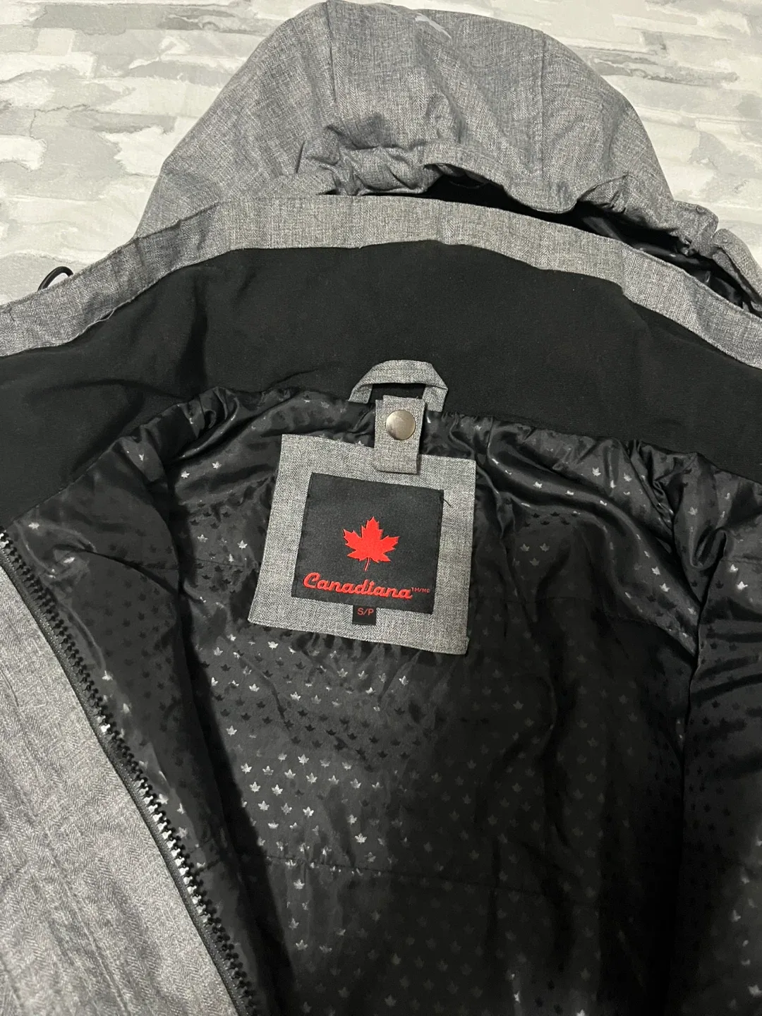 Canadiana Grey Winter Jacket - Size S image indicator(3)