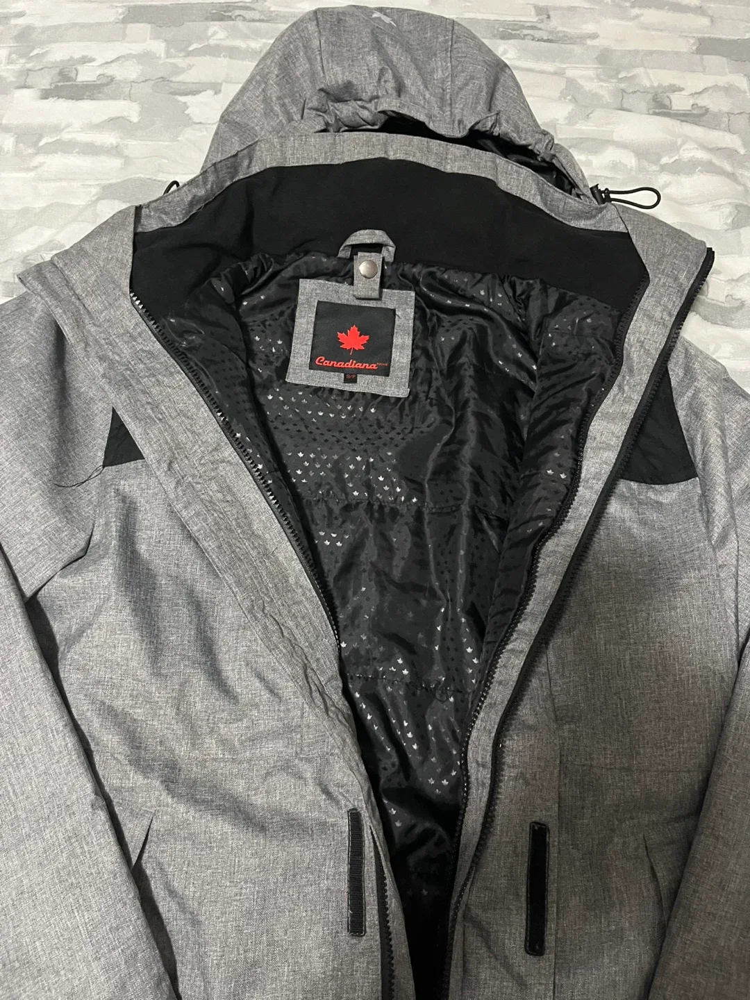Canadiana Grey Winter Jacket - Size S image indicator(2)