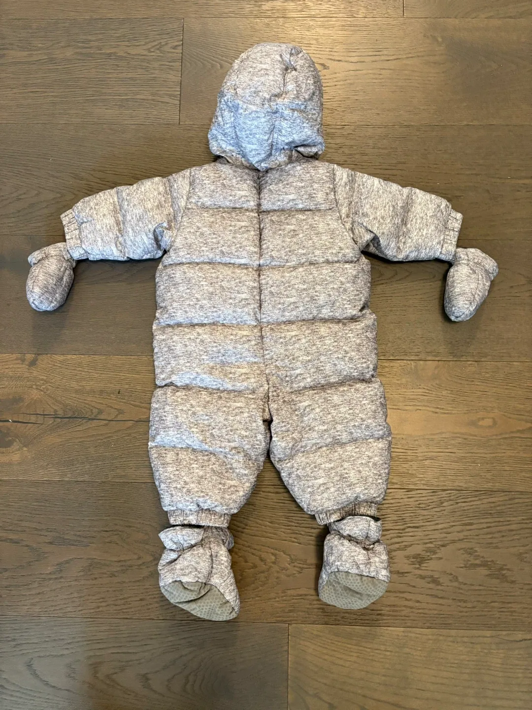 Baby gap gray down filled baby snowsuit 0-6M NWT ret $139 image indicator(8)