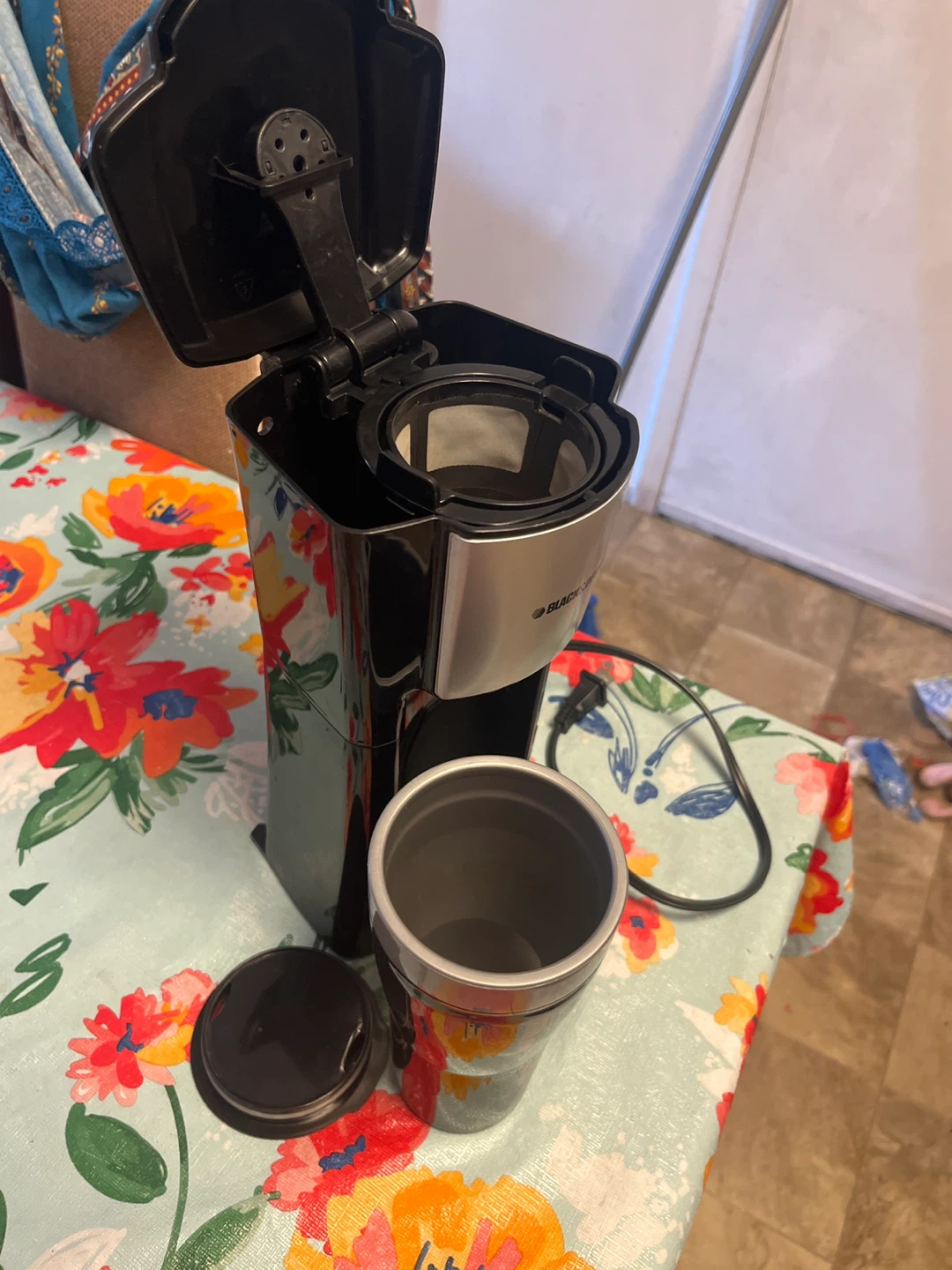Black & Decker Single Serve Coffee Maker - photo 3