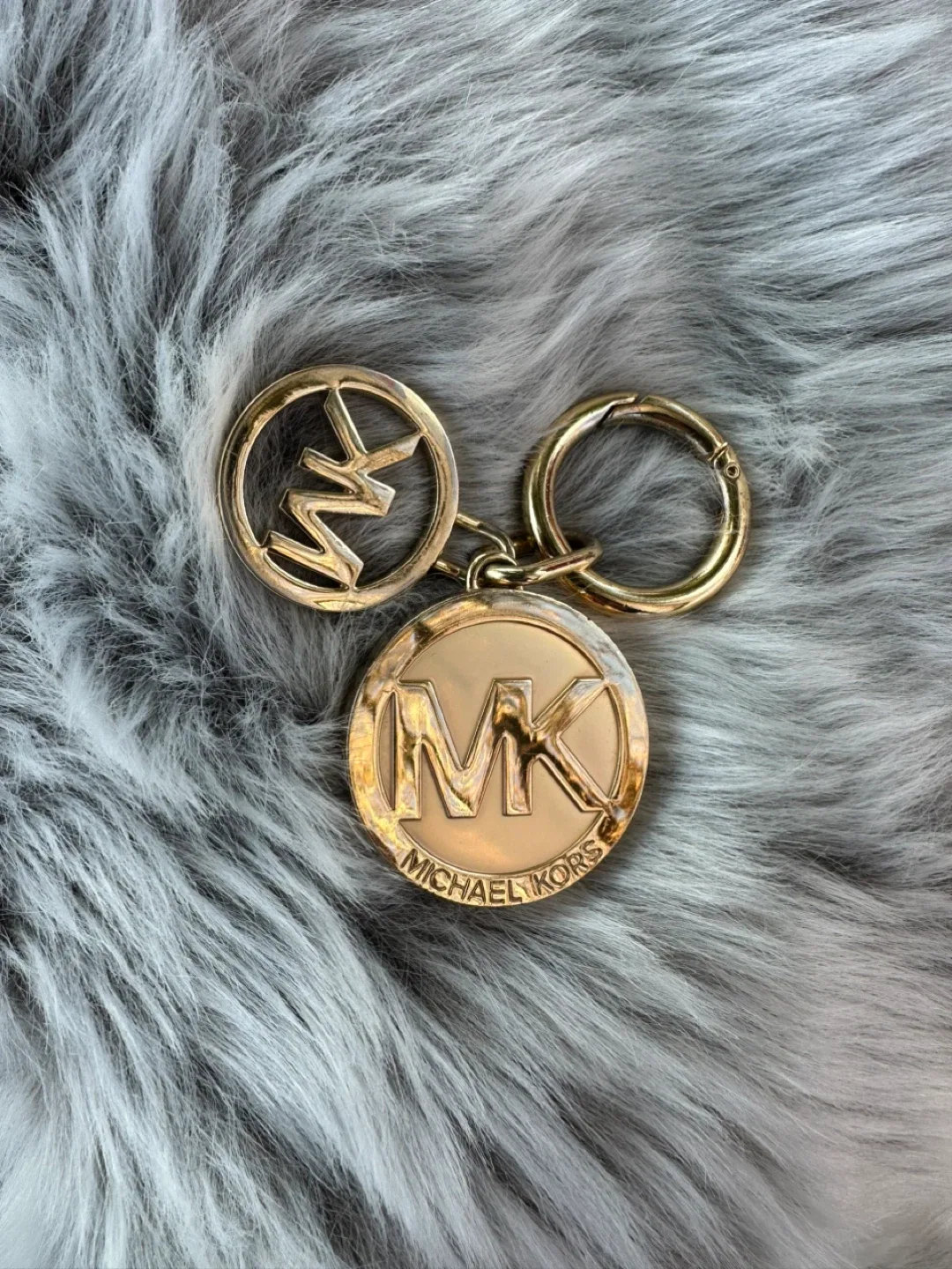 Michael Kors Gold Keychain image indicator(3)