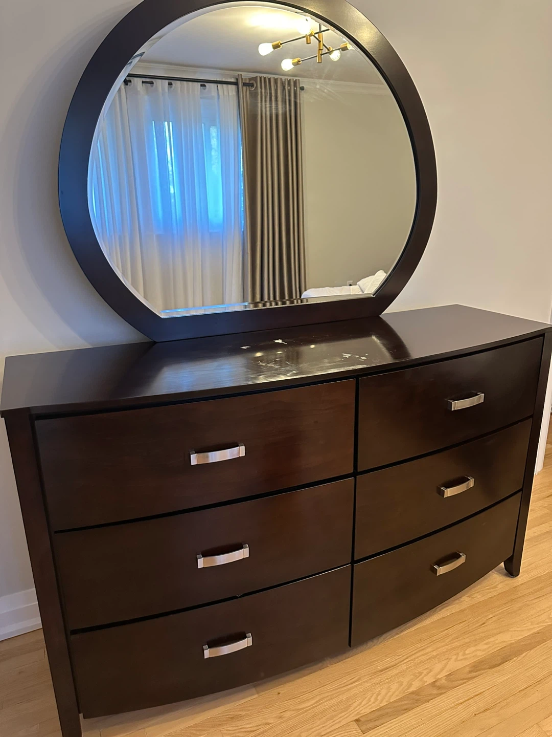 Cinema Queen Bedroom Set - Nightstand x2, Dresser, Mirror, Chest - photo 2