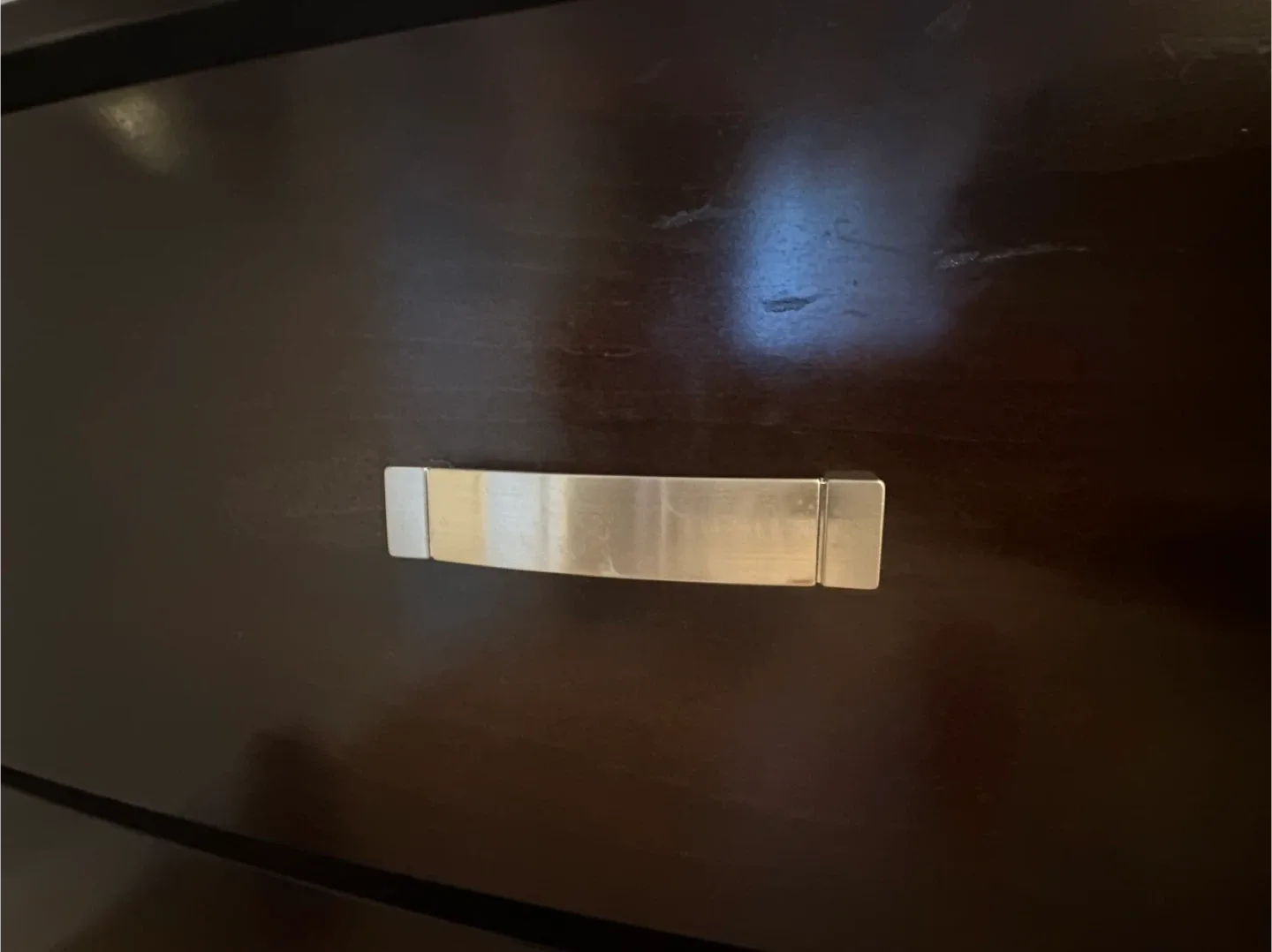 Cinema Queen Bedroom Set - Nightstand x2, Dresser, Mirror, Chest image indicator(8)