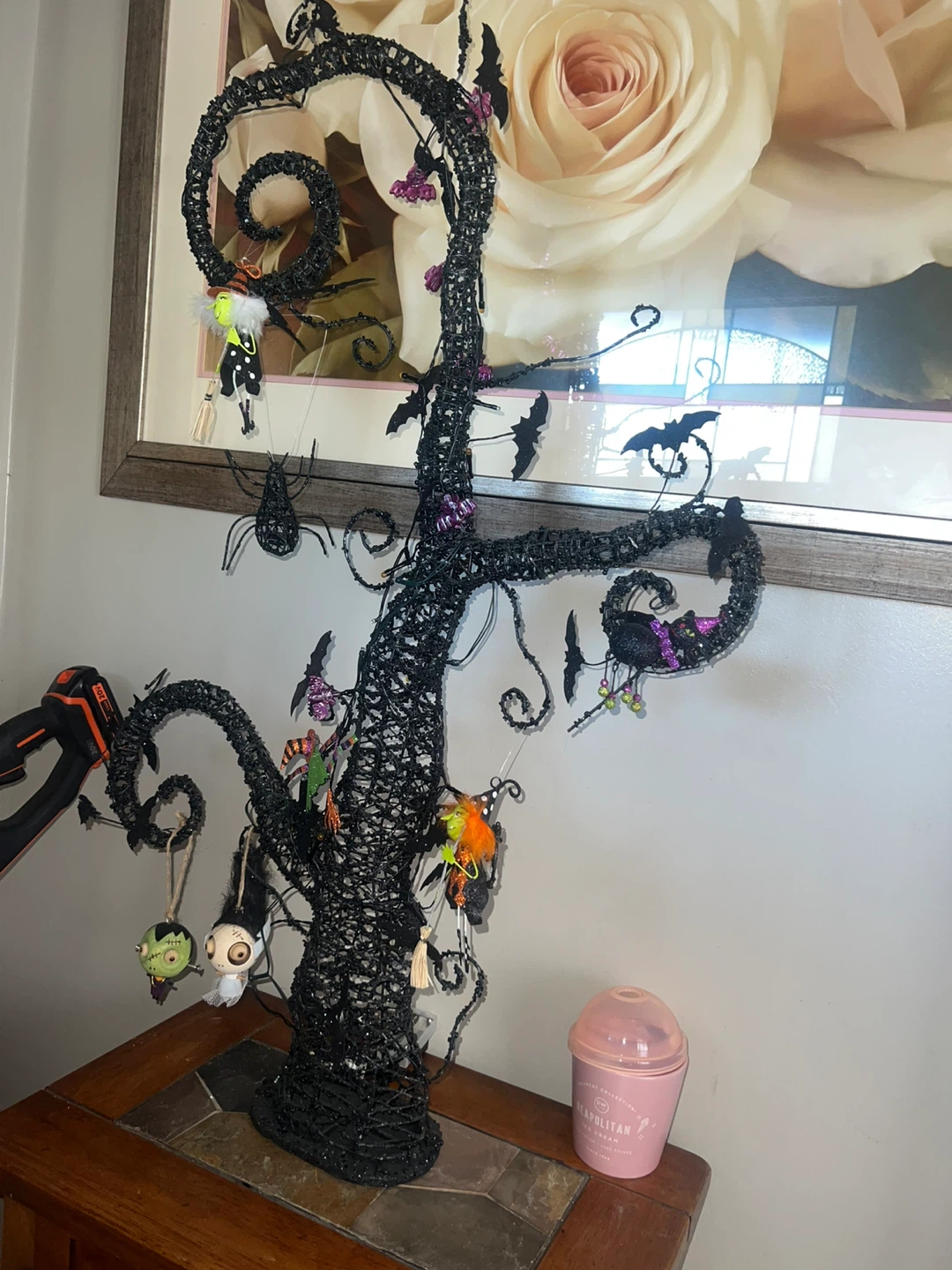 Halloween Tree with Decorations 🥕
