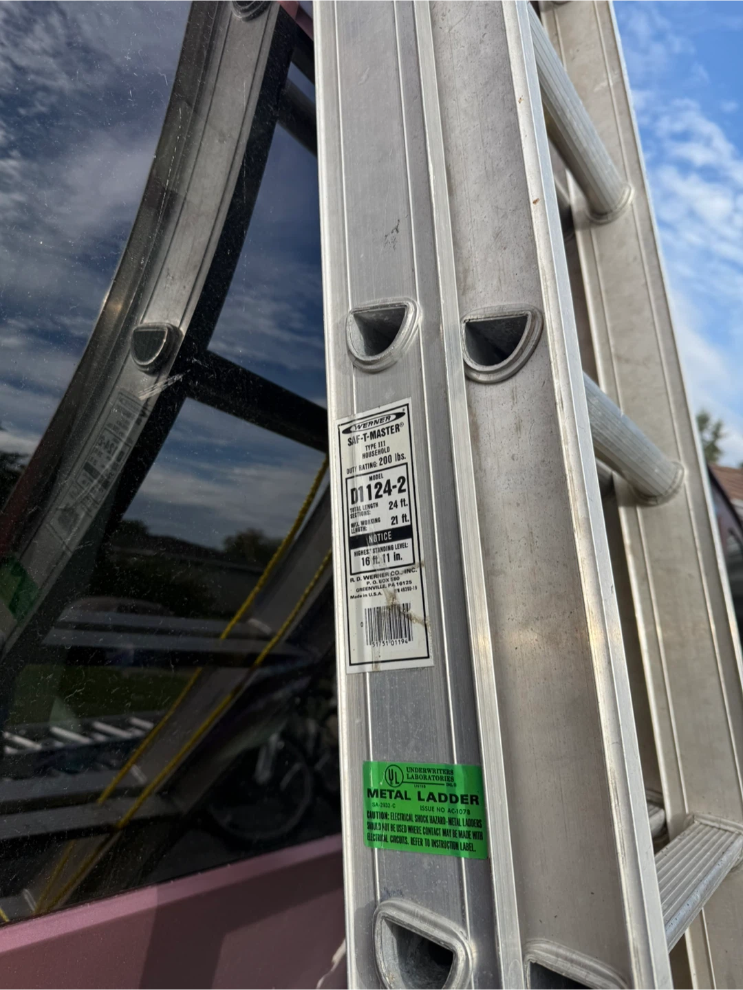 Werner D1124-2 24 ft Aluminum Ladder - photo 3
