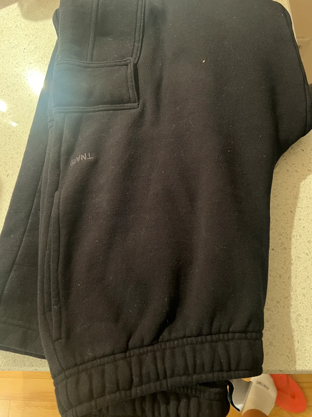 TNA Cozy Fleece MegaFit Sweatpants - Size M thumbnail