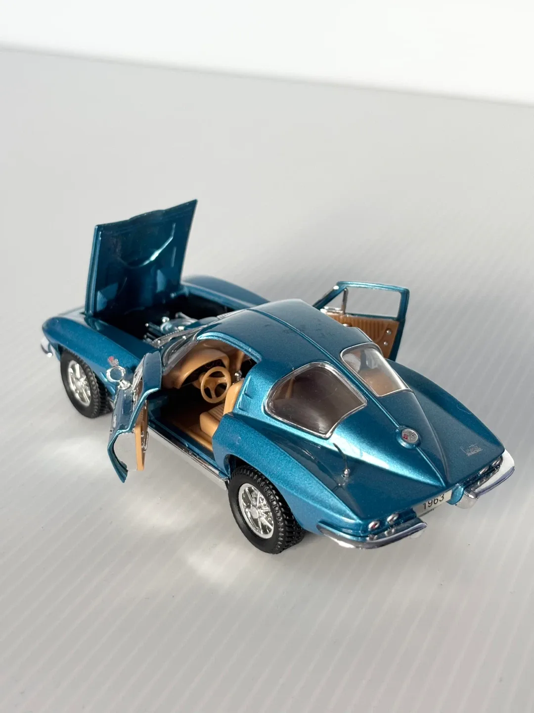 Corvette stingray model diecast car image indicator(4)