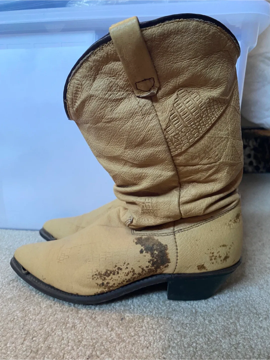Vintage Dingo Women’s Cowboy Boots - size 7M