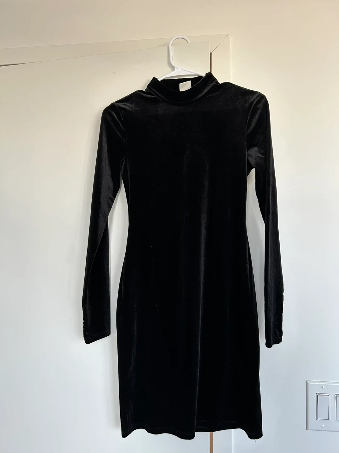 Black Bodycon Dress HM thumbnail