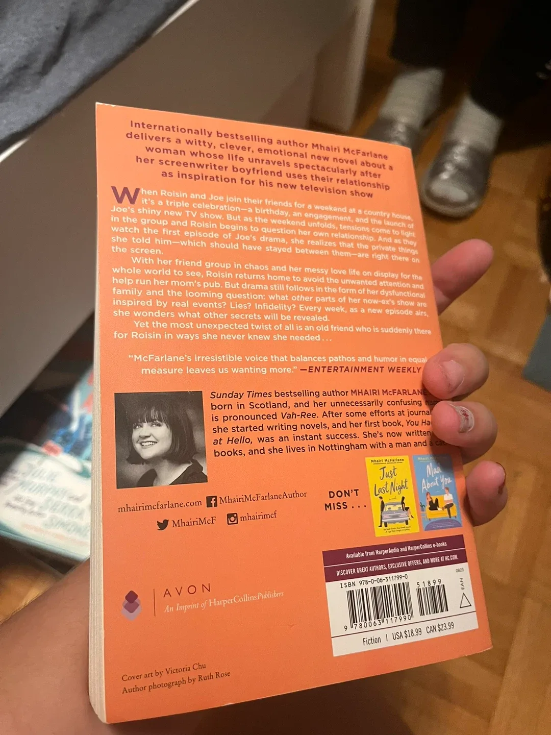 Between Us by Mhairi McFarlane image indicator(2)