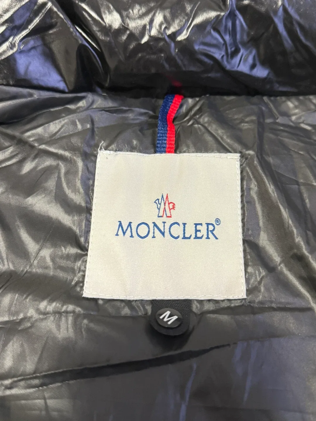 Monclizzy vest with detachable zipper hood (fits size s-m) image indicator(5)