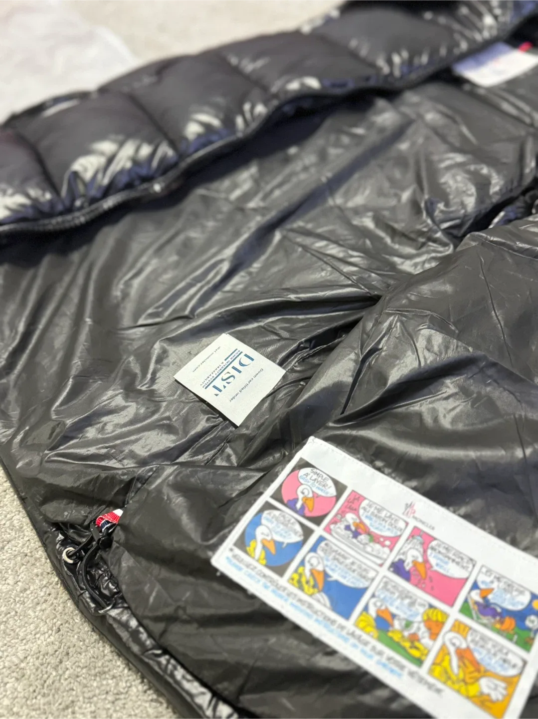 Monclizzy vest with detachable zipper hood (fits size s-m) image indicator(4)