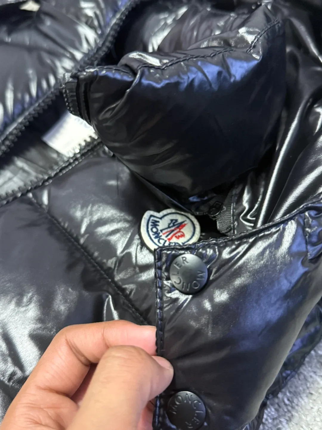 Monclizzy vest with detachable zipper hood (fits size s-m) image indicator(6)