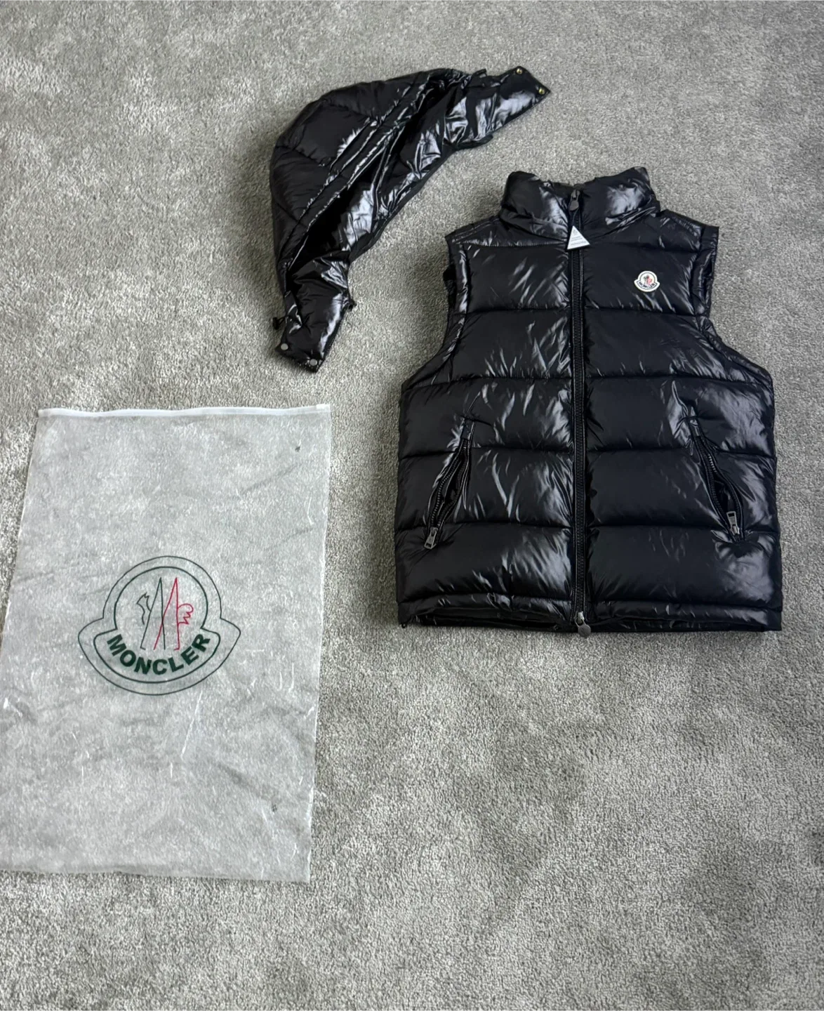 Monclizzy vest with detachable zipper hood (fits size s-m) image indicator(8)