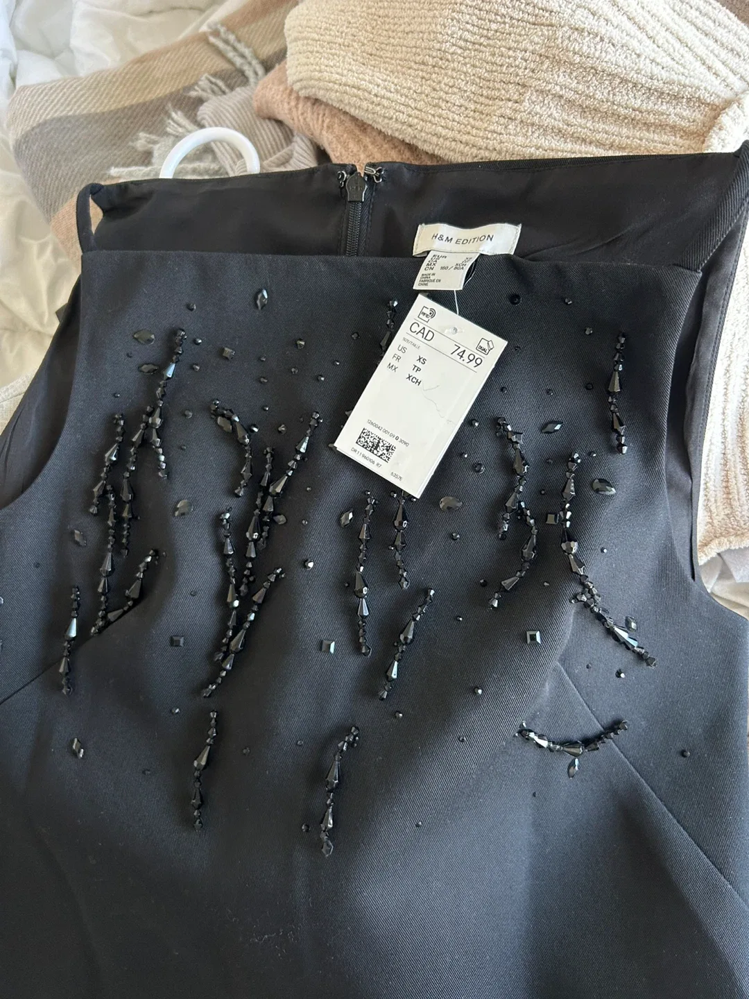 Brand New Black Dress HM Limited image indicator(3)