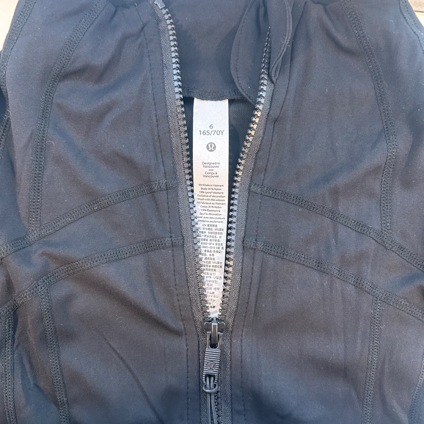 Lululemon cropped jacket - photo 4