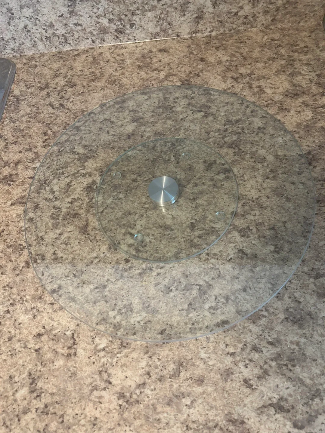 ✨ NEW Glass Lazy Susan Turntable – 13 3/4” image indicator(2)