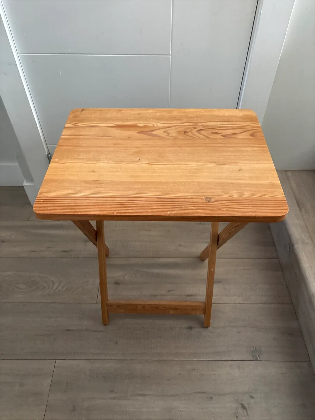 Foldable Wooden TV Table 20x15x25 inches image indicator(3)