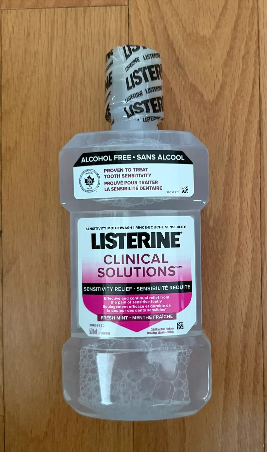 Listerine Clinical Solutions Sensitivity Relief Mouthwash thumbnail