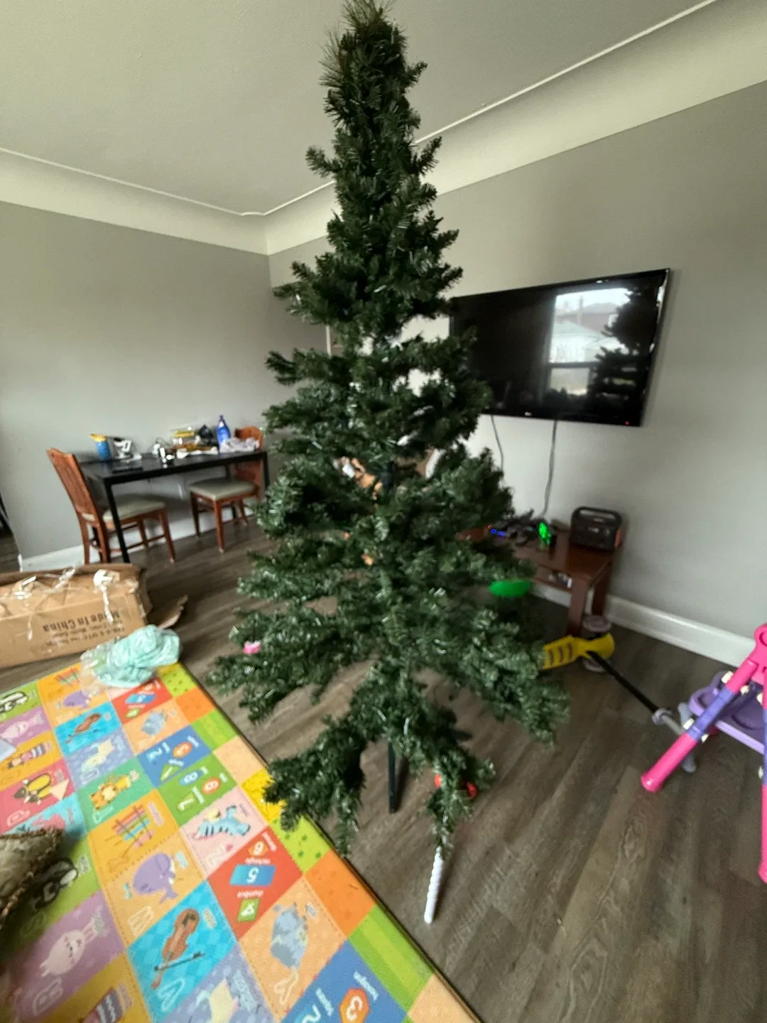 Artificial Christmas Tree 6 feet image indicator(2)