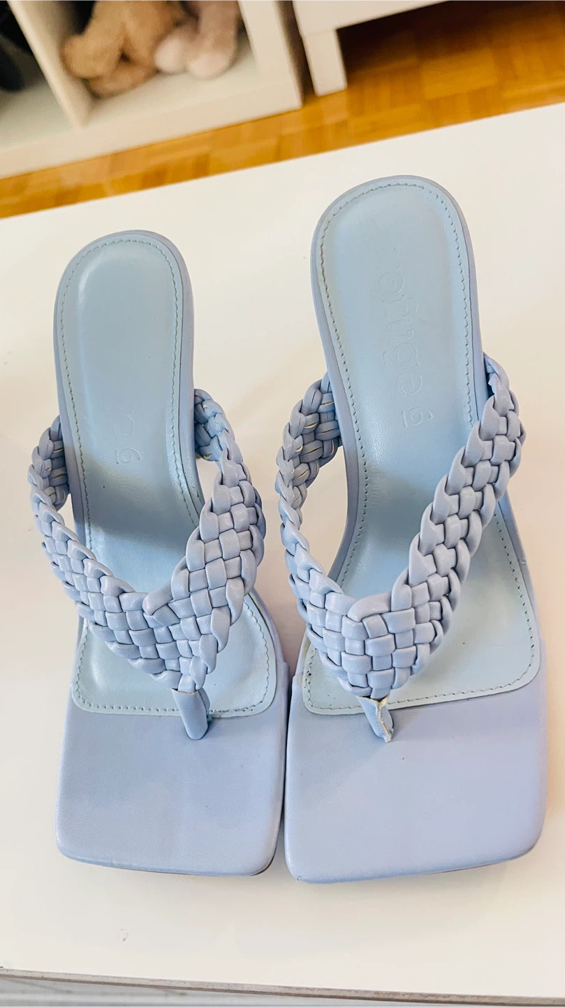 Refuge Heels - Size 6 - Light Blue - photo 3