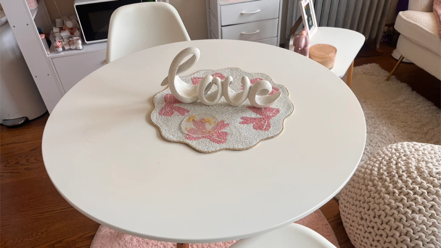 Round White Dining Table with 2 Chairs - photo 2