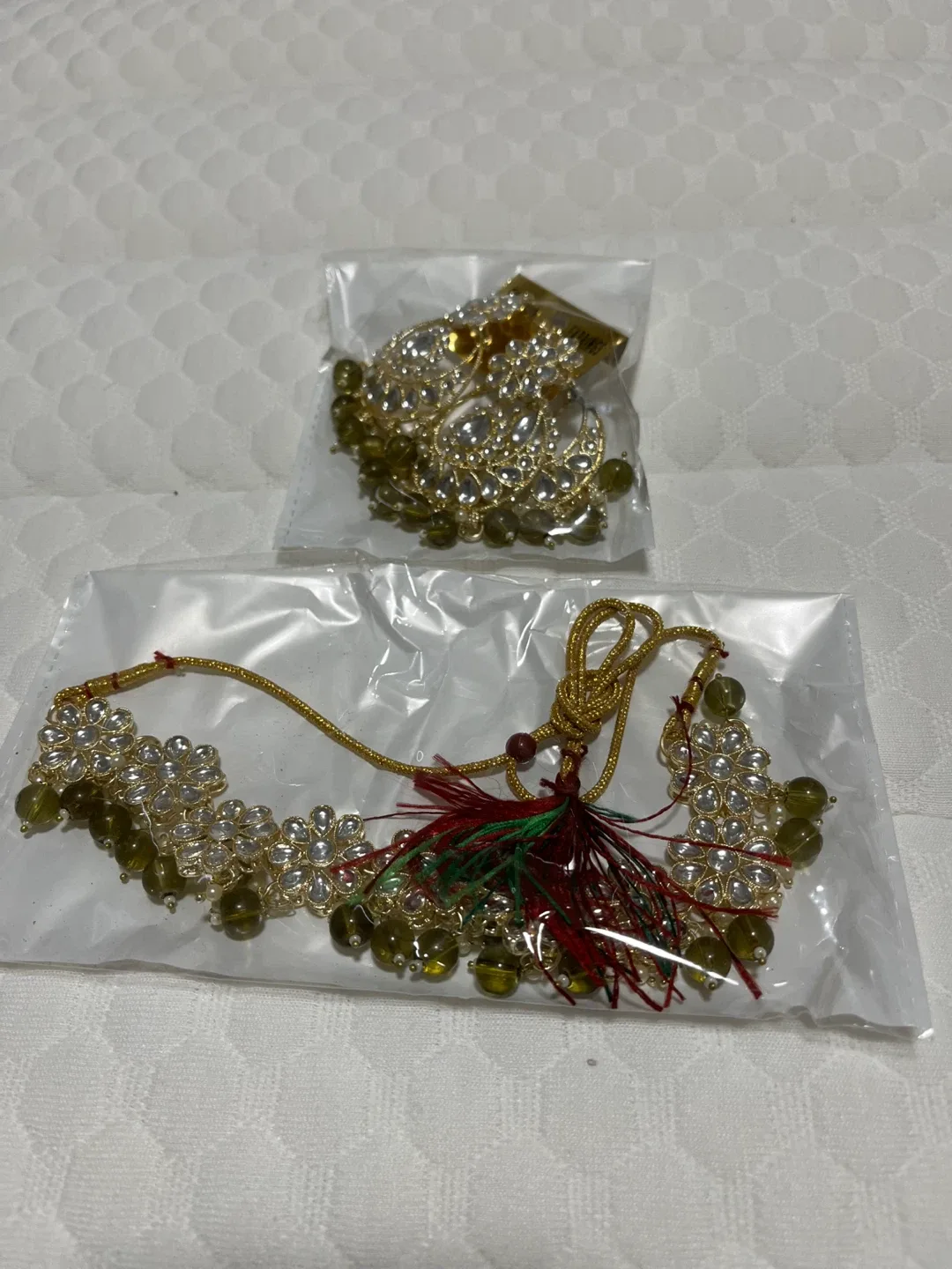 Necklace and Earring Set - New image indicator(2)