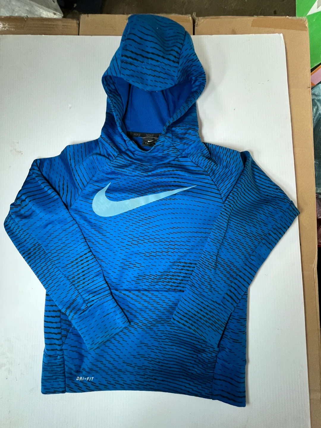 Nike Dri-FIT Hoodie, Size S Youth image indicator(2)