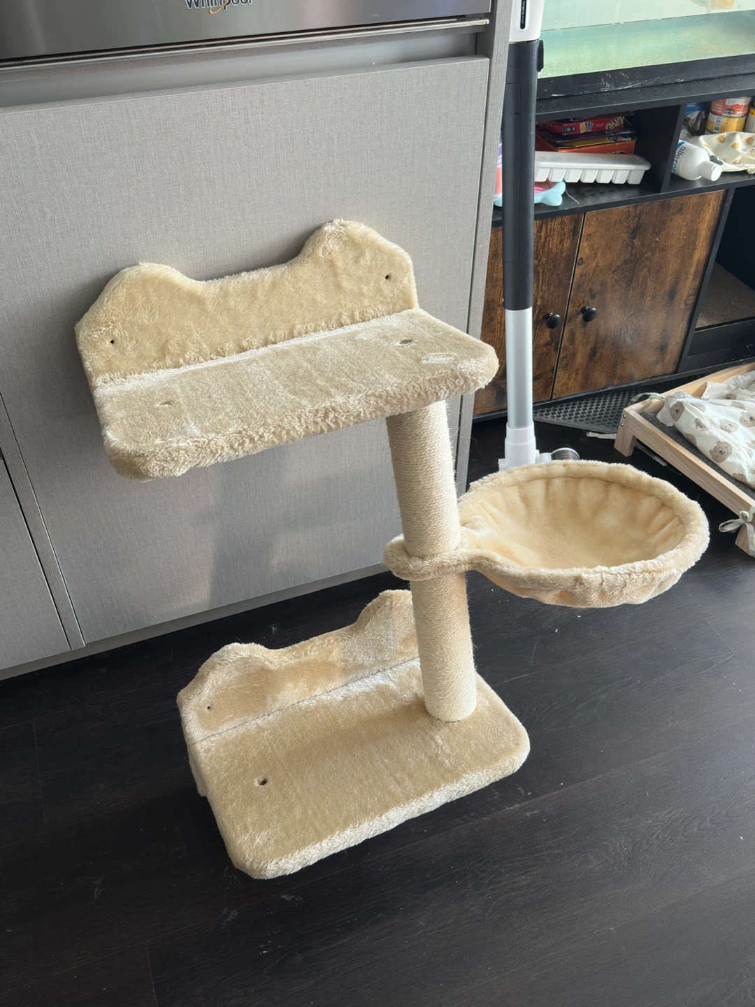 Wall-mounted Cat Tree / Cat Tower