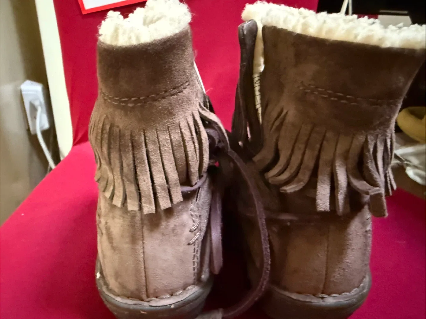 Ugg Brown Suede Boots image indicator(2)