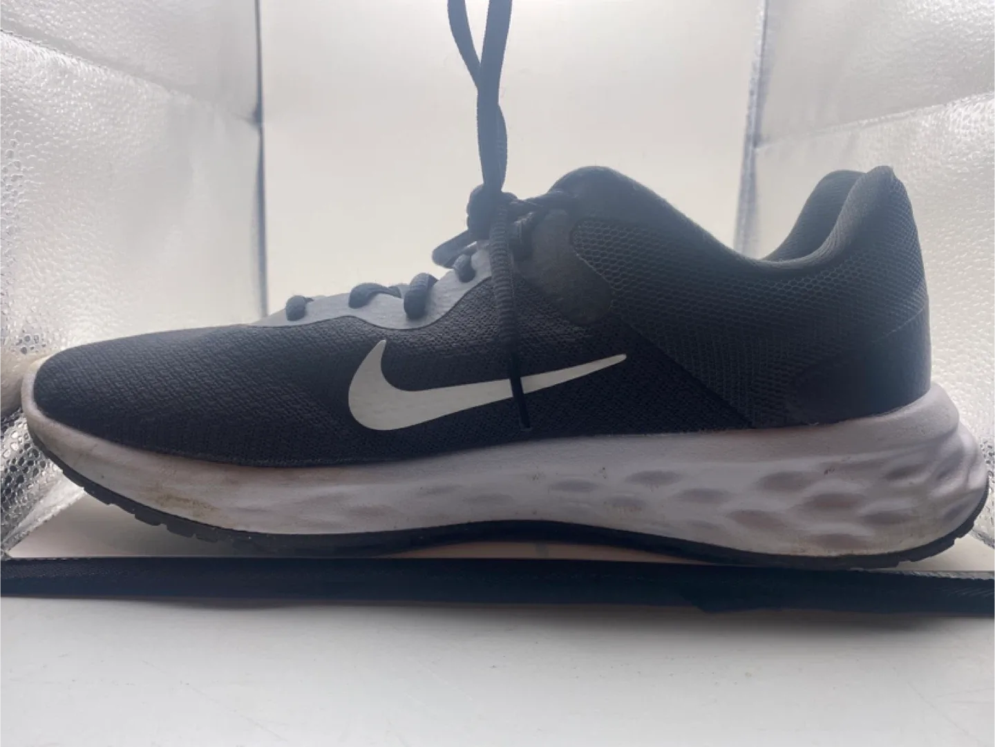 Nike Black Revolution 6 Women’s Running Shoes Size 9.5 Used image indicator(4)