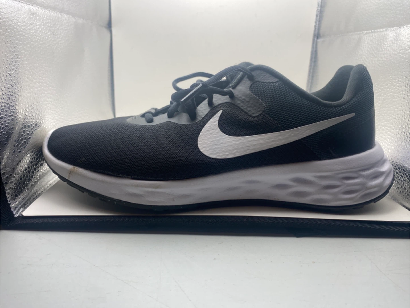 Nike Black Revolution 6 Women’s Running Shoes Size 9.5 Used - photo 3