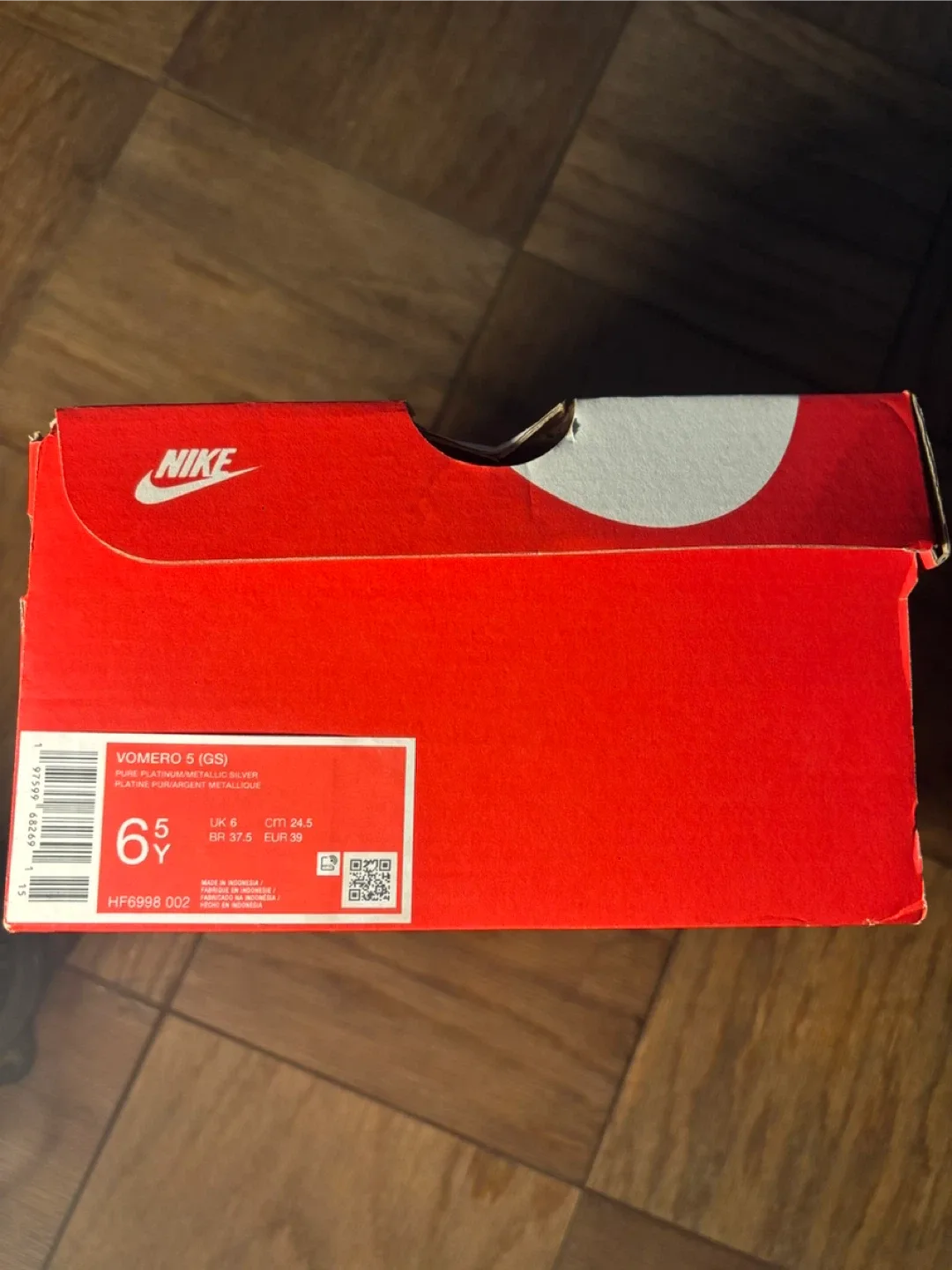 Nike Vomero 5 (GS) Size 6.5Y image indicator(2)