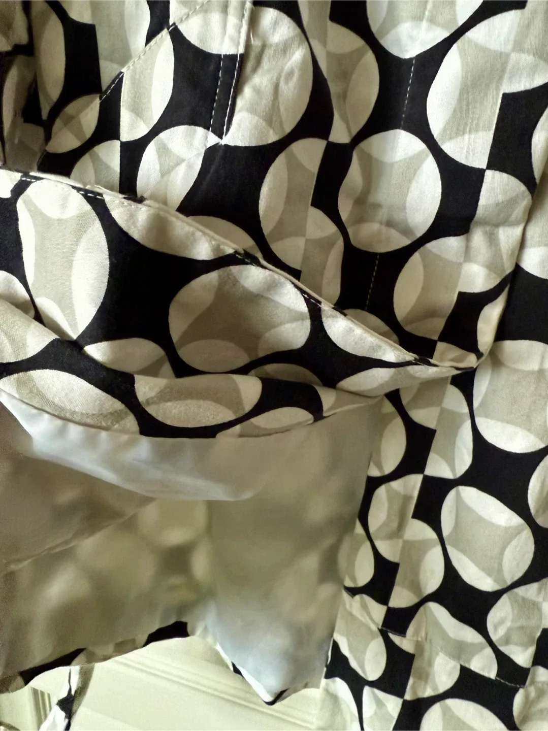 Madison Petite Black/White Patterned Coat, PM image indicator(5)