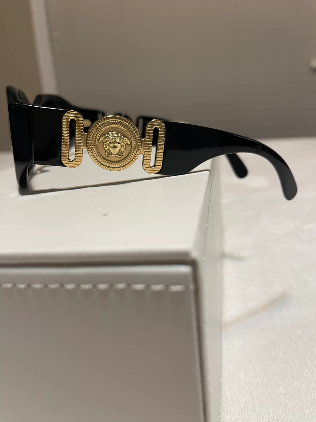 Versace. Medusa Biggie sunglasses - photo 3