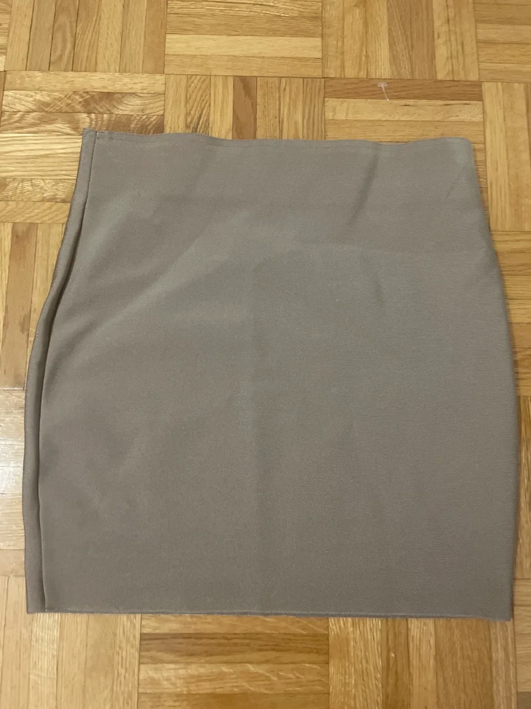 WOW Couture bandage Skirt - Size L image indicator(2)