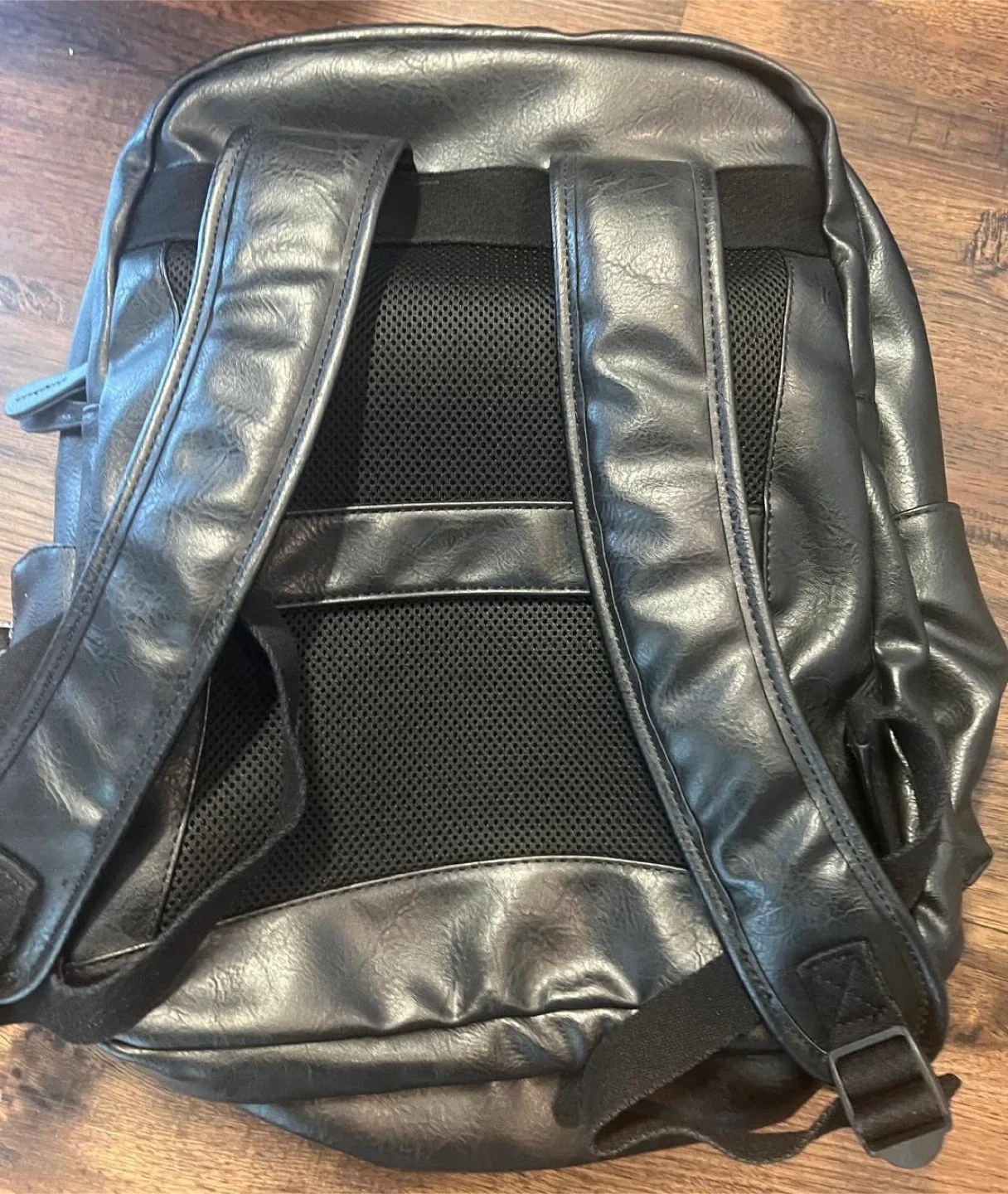 Bugatti Black Backpack - New condition image indicator(3)