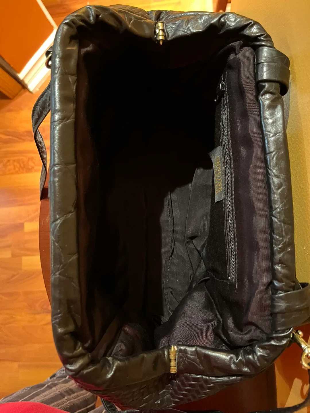 Black Leather Handbag image indicator(3)